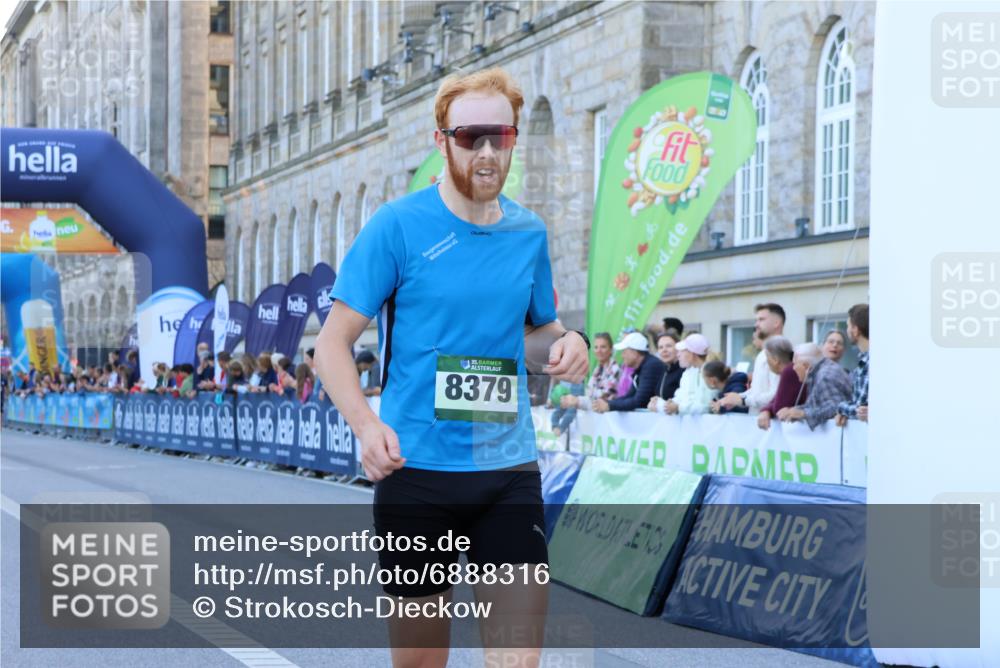 01.09.2024 - BARMER Alsterlauf Strokosch-Dieckow http://msf.ph/oto/6888316 01.09.2024 09:35:51 Ziel 2524, 2906, 5267, 8379 meine-sportfotos.de