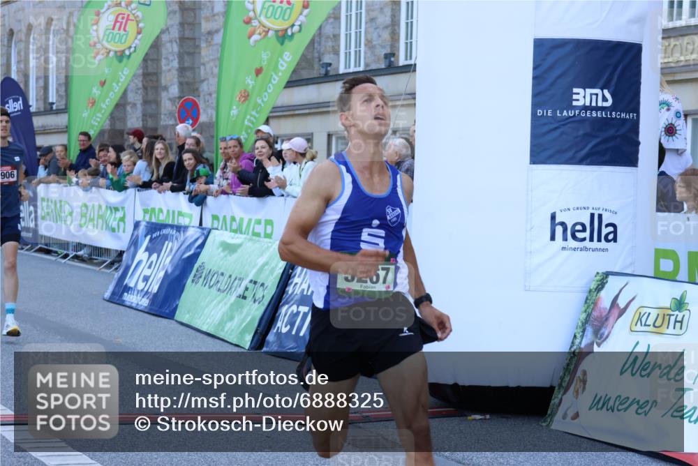 01.09.2024 - BARMER Alsterlauf Strokosch-Dieckow http://msf.ph/oto/6888325 01.09.2024 09:35:59 Ziel 2906, 5095, 5267 meine-sportfotos.de