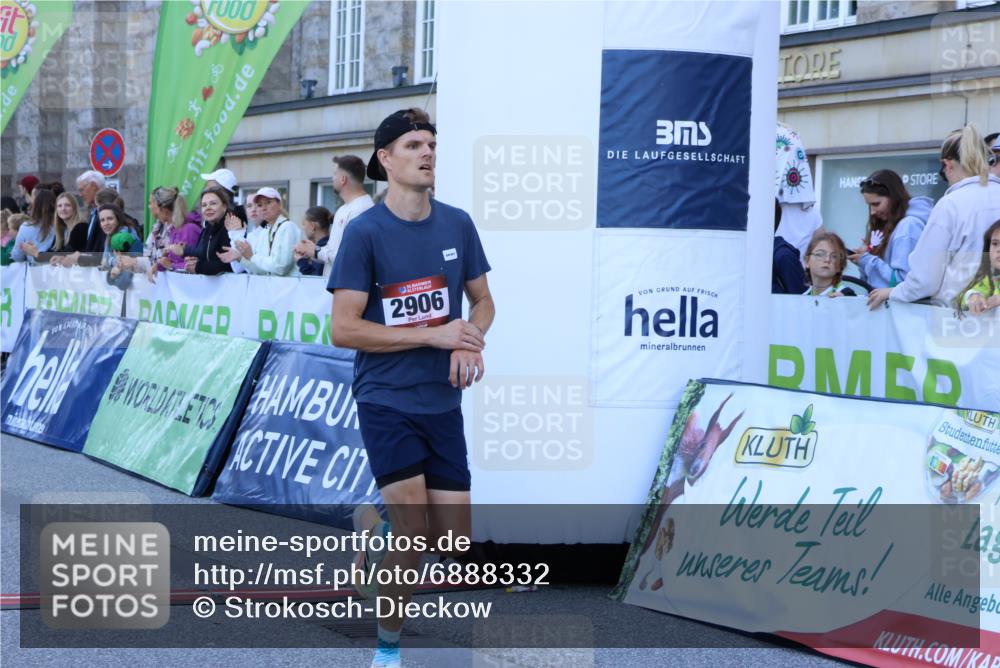 01.09.2024 - BARMER Alsterlauf Strokosch-Dieckow http://msf.ph/oto/6888332 01.09.2024 09:36:01 Ziel 2906, 5095, 5267 meine-sportfotos.de