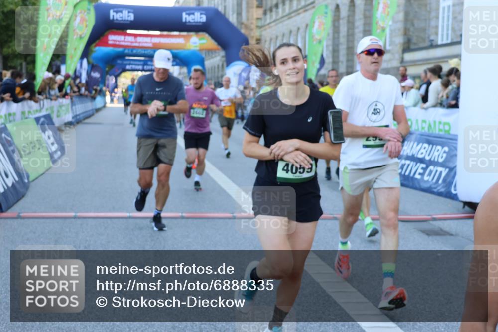 01.09.2024 - BARMER Alsterlauf Strokosch-Dieckow http://msf.ph/oto/6888335 01.09.2024 09:50:15 Ziel 2602, 2700, 2991, 3031, 3647, 4059, 4371, 4380, 4546, 4565, 4589, 4862, 5012, 5070, 5133, 5228, 5291, 8154, 8265 meine-sportfotos.de