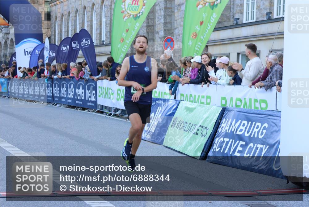 01.09.2024 - BARMER Alsterlauf Strokosch-Dieckow http://msf.ph/oto/6888344 01.09.2024 09:36:14 Ziel 2527, 8023, 8382 meine-sportfotos.de