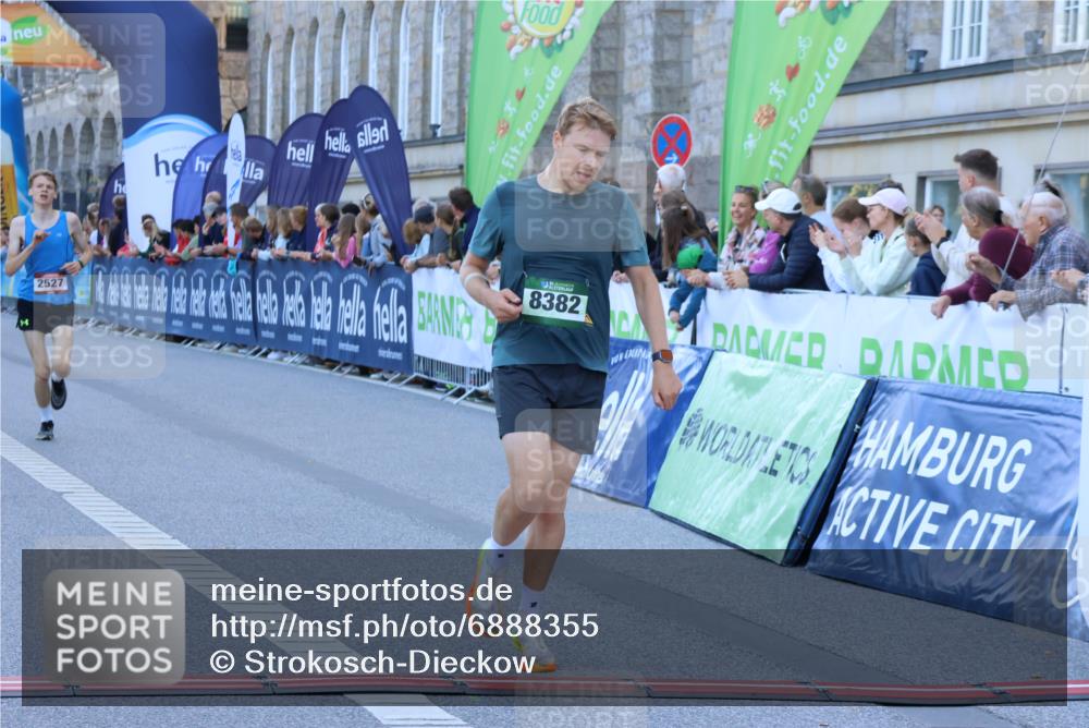 01.09.2024 - BARMER Alsterlauf Strokosch-Dieckow http://msf.ph/oto/6888355 01.09.2024 09:36:18 Ziel 30, 2527, 3729, 8382 meine-sportfotos.de
