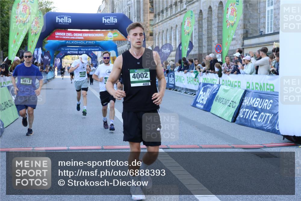 01.09.2024 - BARMER Alsterlauf Strokosch-Dieckow http://msf.ph/oto/6888393 01.09.2024 09:50:37 Ziel 2411, 2480, 2538, 2957, 3280, 3813, 3890, 4002, 4228, 4289, 4306, 4662, 5250, 5295, 8115 meine-sportfotos.de