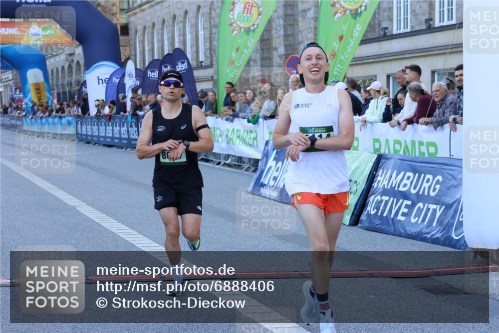 01.09.2024 - BARMER Alsterlauf Strokosch-Dieckow http://msf.ph/oto/6888406 01.09.2024 09:36:43 Ziel 2212, 3251, 4114, 8047 meine-sportfotos.de