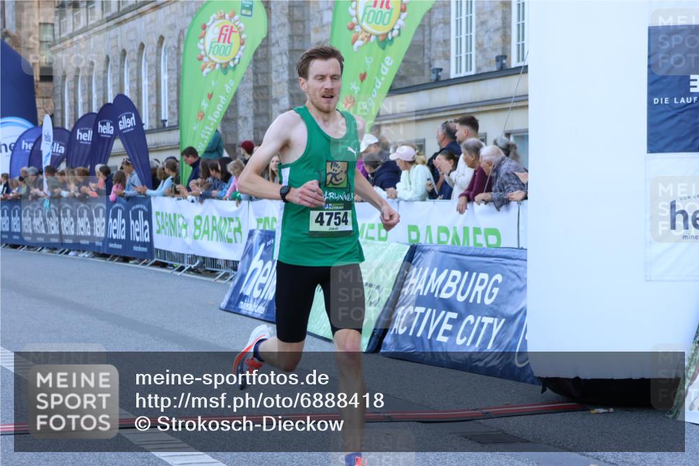 01.09.2024 - BARMER Alsterlauf Strokosch-Dieckow http://msf.ph/oto/6888418 01.09.2024 09:37:03 Ziel 36, 4754, 4885, 5269, 5270 meine-sportfotos.de