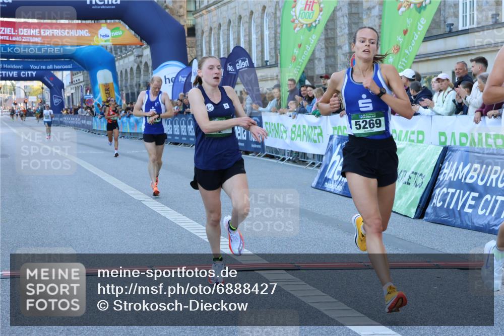 01.09.2024 - BARMER Alsterlauf Strokosch-Dieckow http://msf.ph/oto/6888427 01.09.2024 09:37:10 Ziel 36, 37, 3768, 4885, 5269, 5270 meine-sportfotos.de