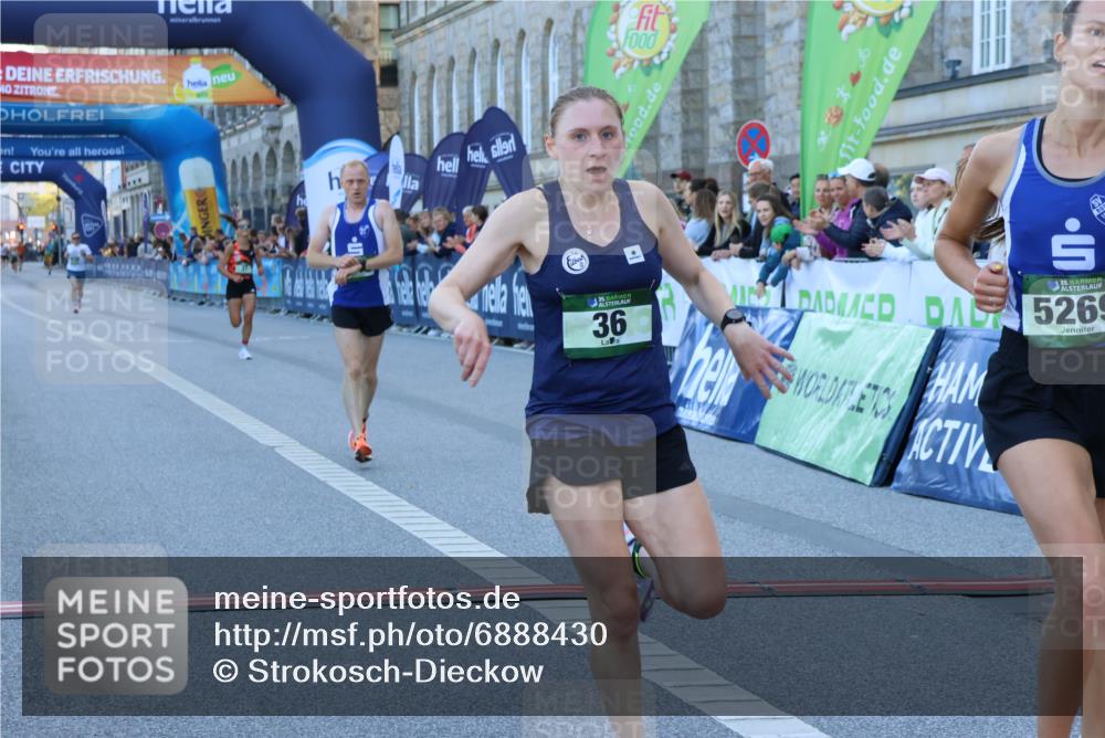 01.09.2024 - BARMER Alsterlauf Strokosch-Dieckow http://msf.ph/oto/6888430 01.09.2024 09:37:11 Ziel 36, 37, 3768, 4885, 5269, 5270 meine-sportfotos.de