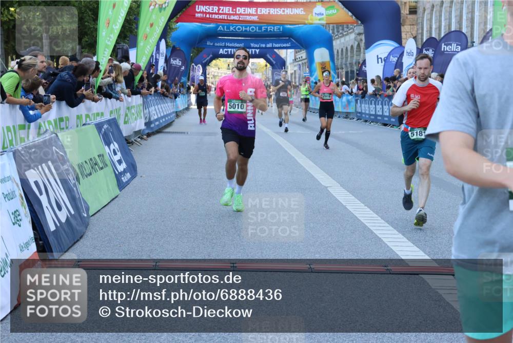 01.09.2024 - BARMER Alsterlauf Strokosch-Dieckow http://msf.ph/oto/6888436 01.09.2024 09:50:58 Ziel 2916, 3391, 3525, 3663, 4115, 4601, 5010, 5181, 5223, 5256, 5260, 5289, 8295 meine-sportfotos.de