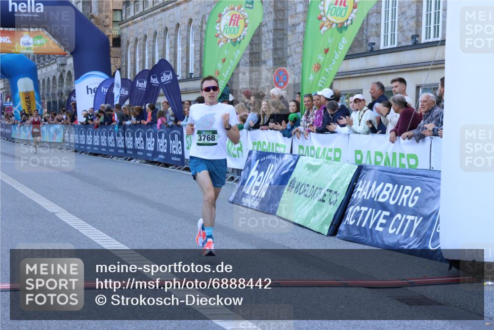 01.09.2024 - BARMER Alsterlauf Strokosch-Dieckow http://msf.ph/oto/6888442 01.09.2024 09:37:20 Ziel 3726, 3768 meine-sportfotos.de