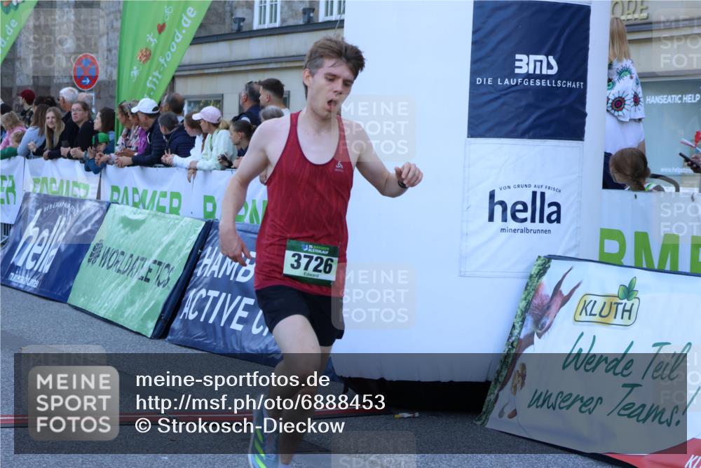 01.09.2024 - BARMER Alsterlauf Strokosch-Dieckow http://msf.ph/oto/6888453 01.09.2024 09:37:28 Ziel 3356, 3726, 4624, 5047 meine-sportfotos.de