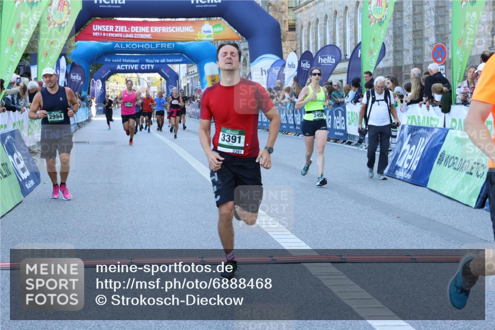 01.09.2024 - BARMER Alsterlauf Strokosch-Dieckow http://msf.ph/oto/6888468 01.09.2024 09:51:07 Ziel 2450, 2650, 2994, 3391, 3663, 4100, 4678, 4780, 5129, 5134, 5256, 5272 meine-sportfotos.de