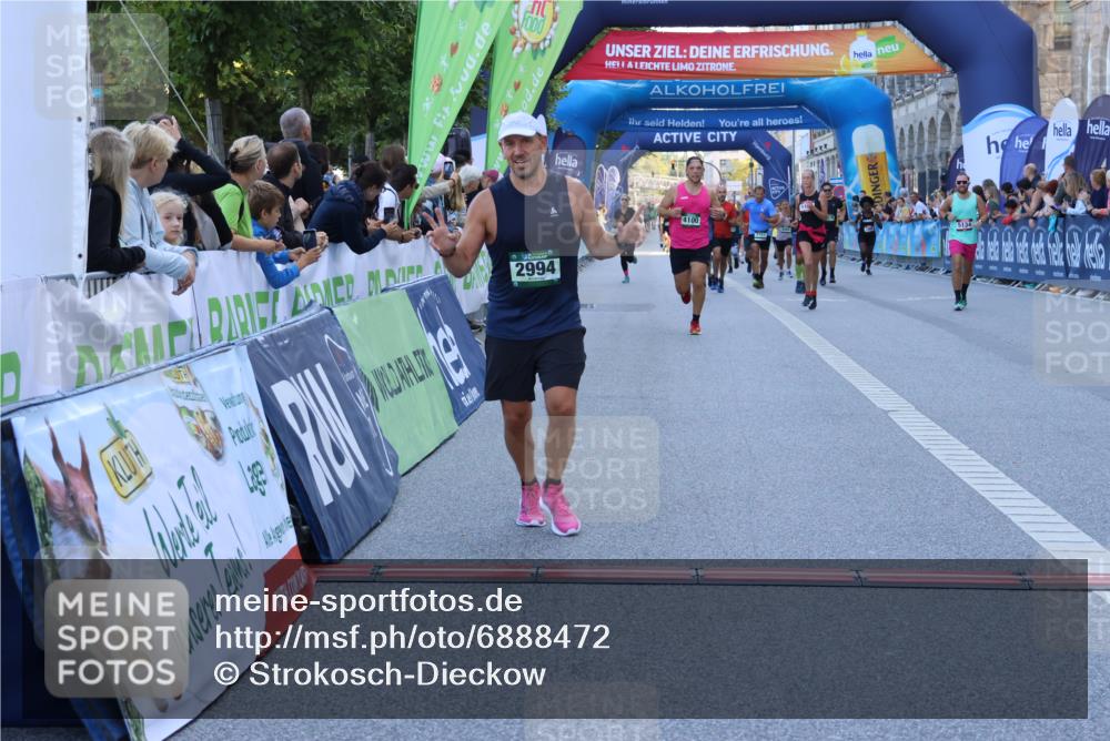01.09.2024 - BARMER Alsterlauf Strokosch-Dieckow http://msf.ph/oto/6888472 01.09.2024 09:51:09 Ziel 2235, 2450, 2650, 2994, 3391, 3794, 4100, 4238, 4678, 4780, 5062, 5129, 5134, 5256, 5272, 8048 meine-sportfotos.de