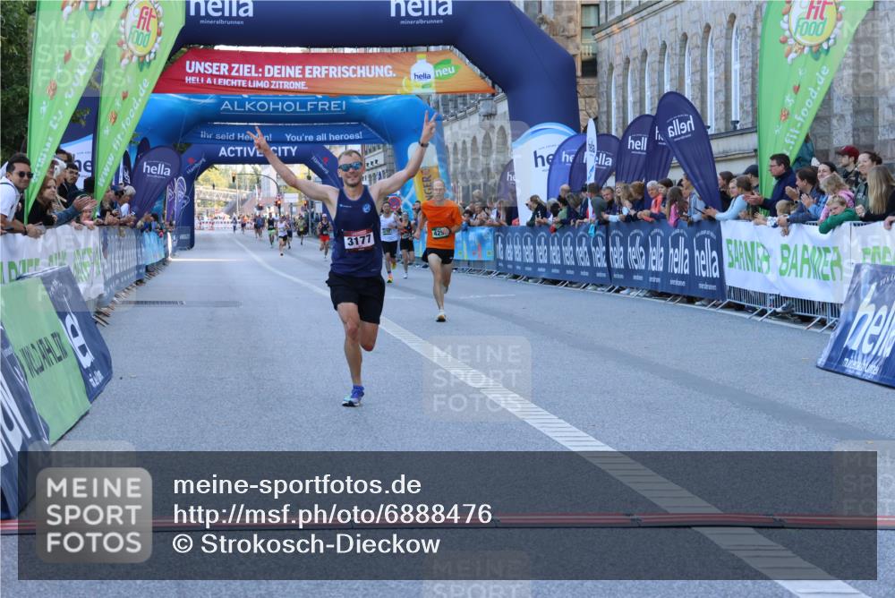 01.09.2024 - BARMER Alsterlauf Strokosch-Dieckow http://msf.ph/oto/6888476 01.09.2024 09:37:40 Ziel 3095, 3177, 4250, 4792, 5047 meine-sportfotos.de