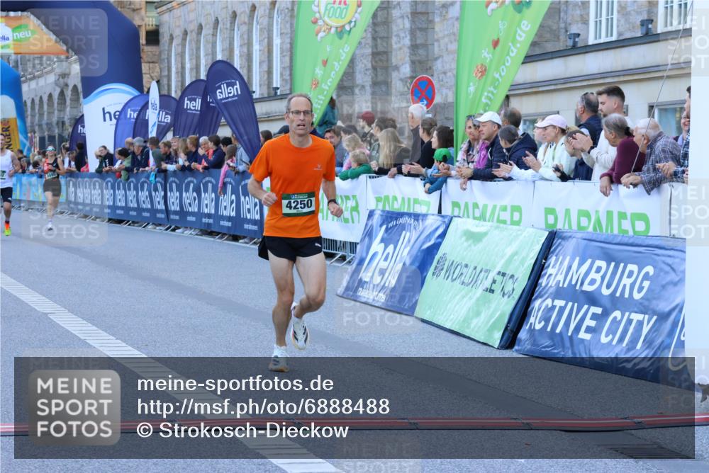 01.09.2024 - BARMER Alsterlauf Strokosch-Dieckow http://msf.ph/oto/6888488 01.09.2024 09:37:44 Ziel 3095, 3177, 4250, 4792 meine-sportfotos.de