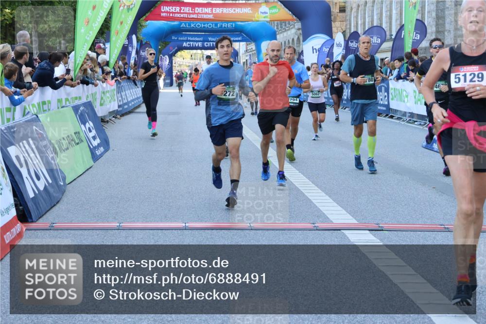 01.09.2024 - BARMER Alsterlauf Strokosch-Dieckow http://msf.ph/oto/6888491 01.09.2024 09:51:16 Ziel 1241, 2235, 2650, 2706, 3794, 3861, 3868, 4100, 4238, 4678, 4780, 4876, 5062, 5102, 5129, 5134, 5152, 5272, 8048, 8064 meine-sportfotos.de