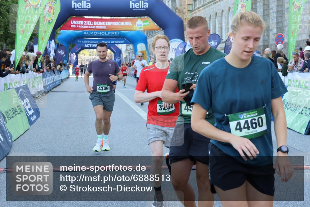01.09.2024 - BARMER Alsterlauf Strokosch-Dieckow http://msf.ph/oto/6888513 01.09.2024 09:51:30 Ziel 2595, 3106, 3260, 3471, 3730, 4211, 4349, 4460, 4523, 4542, 4640, 4650, 4883, 5245, 8008, 8248, 8255 meine-sportfotos.de