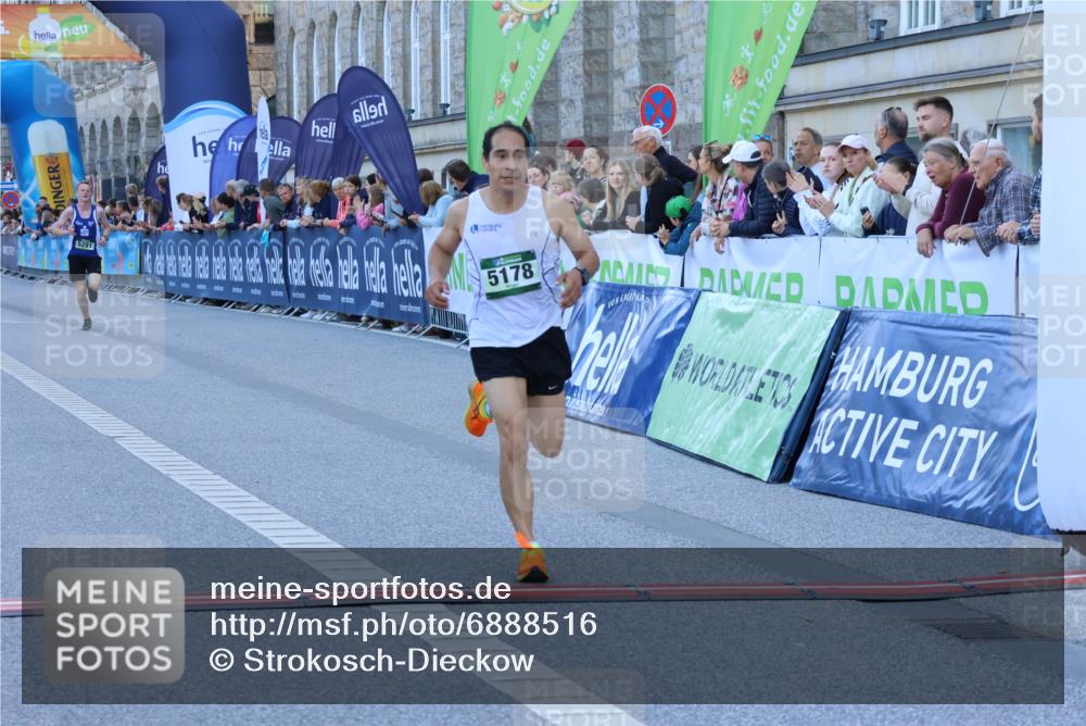 01.09.2024 - BARMER Alsterlauf Strokosch-Dieckow http://msf.ph/oto/6888516 01.09.2024 09:37:58 Ziel 2787, 3238, 4433, 5178, 5281 meine-sportfotos.de