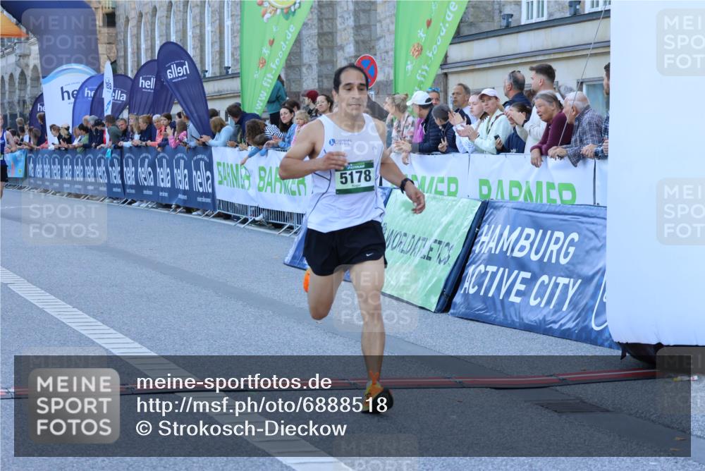 01.09.2024 - BARMER Alsterlauf Strokosch-Dieckow http://msf.ph/oto/6888518 01.09.2024 09:37:58 Ziel 2787, 3238, 4433, 5178, 5281 meine-sportfotos.de