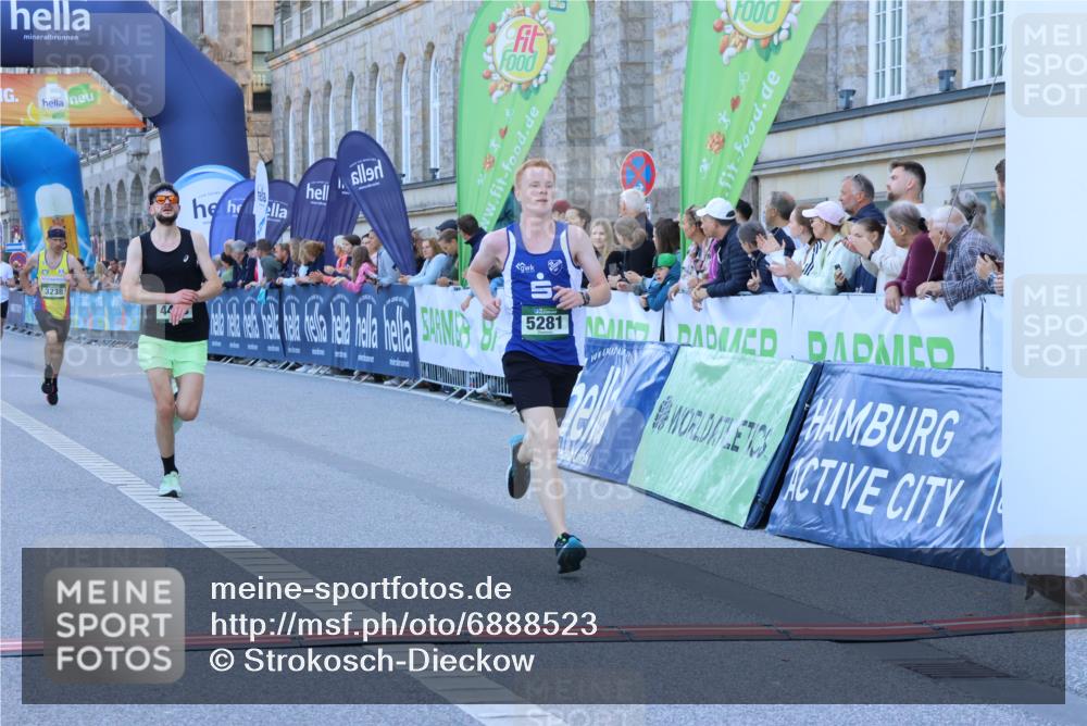 01.09.2024 - BARMER Alsterlauf Strokosch-Dieckow http://msf.ph/oto/6888523 01.09.2024 09:38:02 Ziel 3238, 4433, 4993, 5281, 8386 meine-sportfotos.de