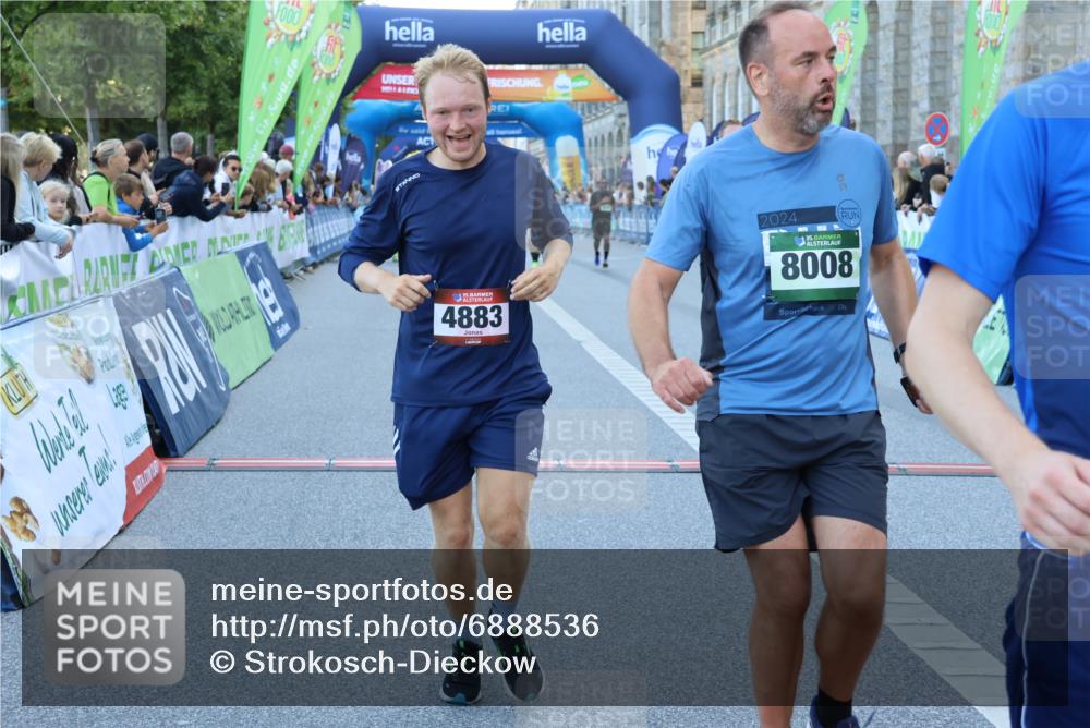 01.09.2024 - BARMER Alsterlauf Strokosch-Dieckow http://msf.ph/oto/6888536 01.09.2024 09:51:40 Ziel 2306, 2579, 3392, 3412, 4246, 4650, 4872, 4883, 5245, 8008, 8248 meine-sportfotos.de
