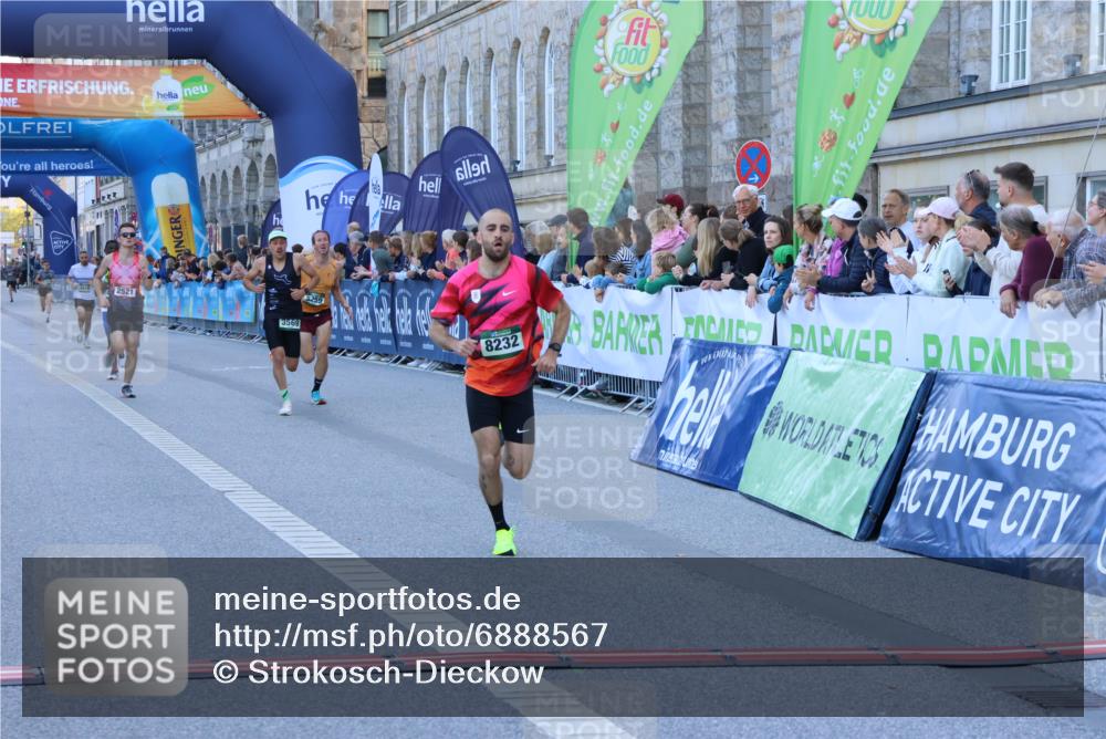 01.09.2024 - BARMER Alsterlauf Strokosch-Dieckow http://msf.ph/oto/6888567 01.09.2024 09:38:25 Ziel 2521, 3569, 4699, 4816, 4879, 5259, 8232 meine-sportfotos.de