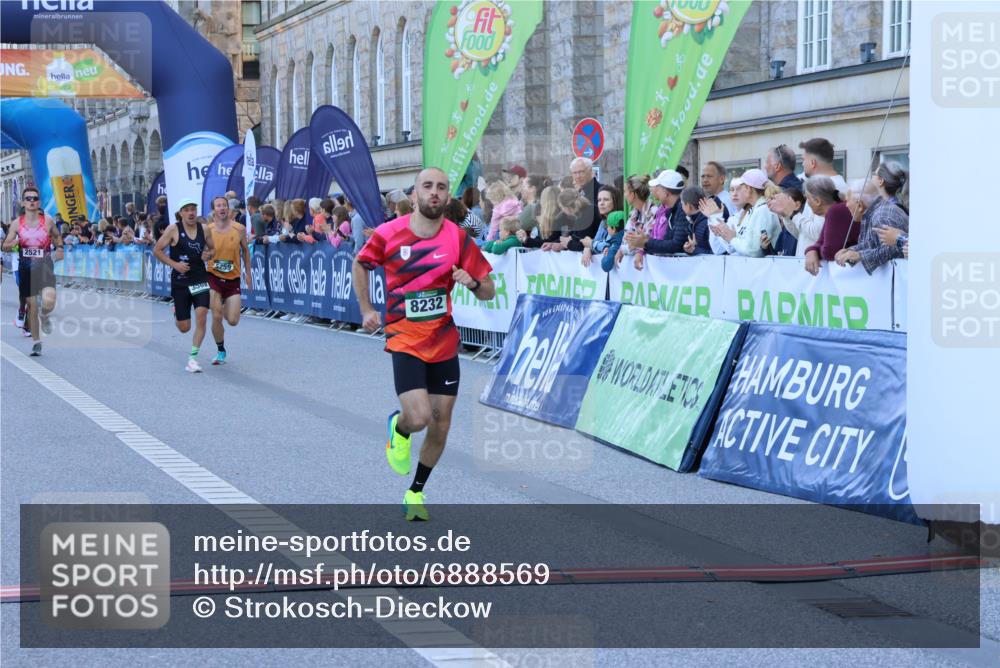 01.09.2024 - BARMER Alsterlauf Strokosch-Dieckow http://msf.ph/oto/6888569 01.09.2024 09:38:26 Ziel 2521, 3569, 4699, 4816, 4879, 5259, 8232 meine-sportfotos.de