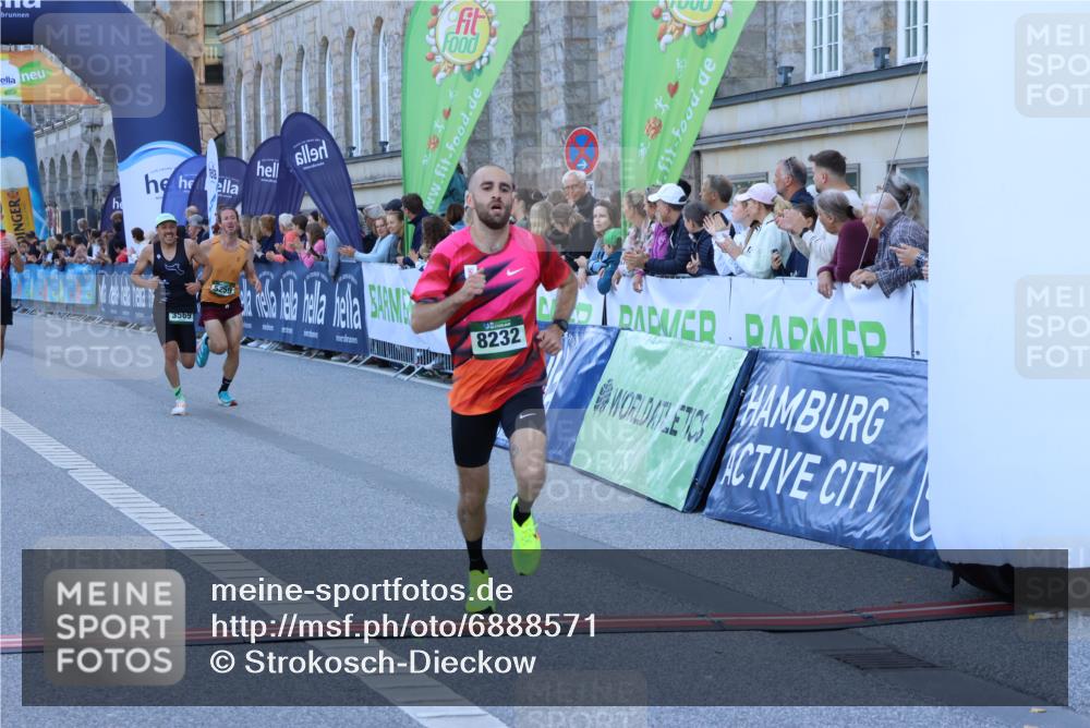01.09.2024 - BARMER Alsterlauf Strokosch-Dieckow http://msf.ph/oto/6888571 01.09.2024 09:38:26 Ziel 2521, 3569, 4699, 4816, 4879, 5259, 8232 meine-sportfotos.de