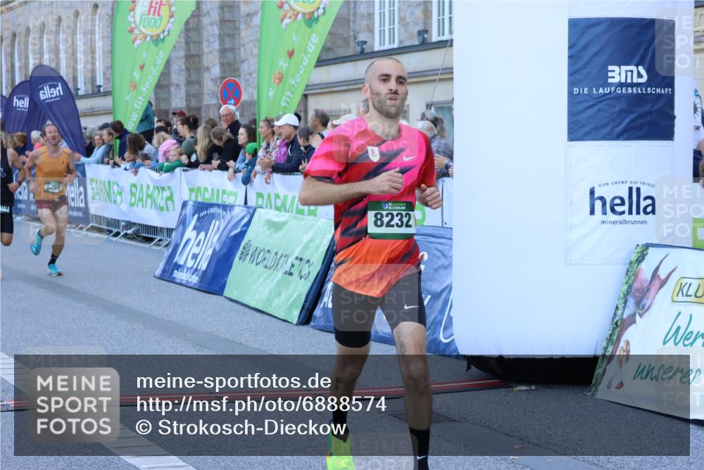 01.09.2024 - BARMER Alsterlauf Strokosch-Dieckow http://msf.ph/oto/6888574 01.09.2024 09:38:27 Ziel 2521, 3569, 4699, 4816, 4879, 5259, 8232 meine-sportfotos.de
