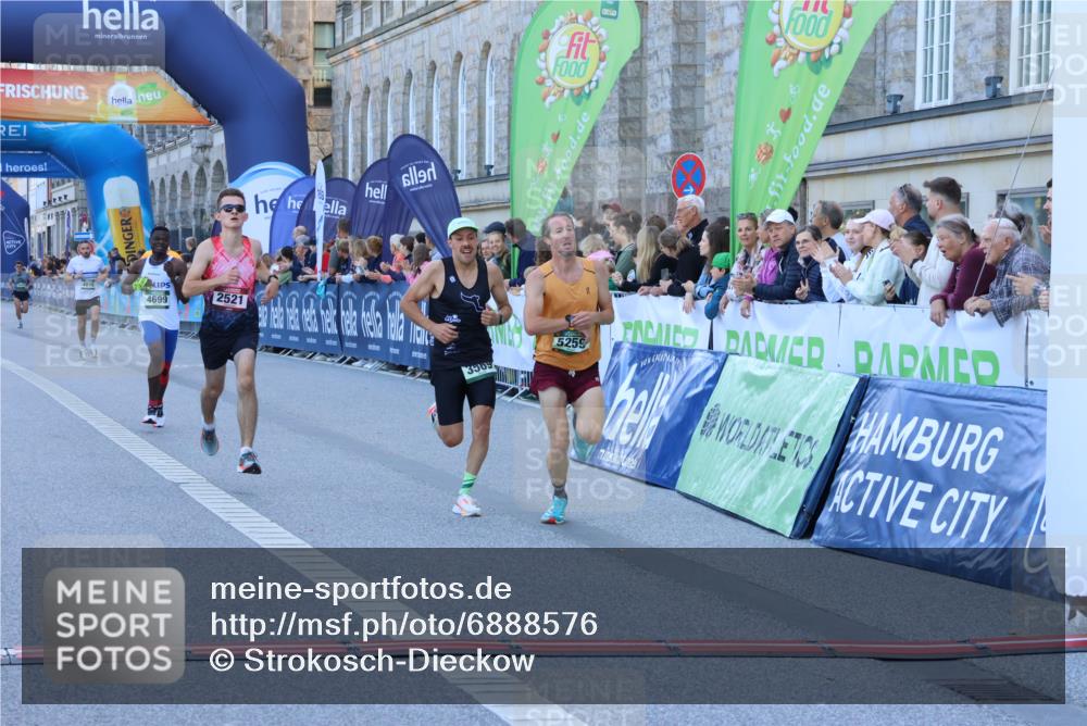 01.09.2024 - BARMER Alsterlauf Strokosch-Dieckow http://msf.ph/oto/6888576 01.09.2024 09:38:28 Ziel 2521, 3569, 4699, 4816, 4879, 5259, 8232 meine-sportfotos.de