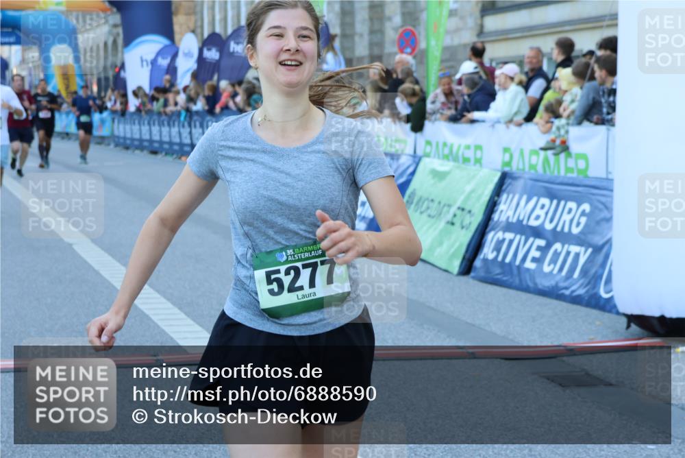 01.09.2024 - BARMER Alsterlauf Strokosch-Dieckow http://msf.ph/oto/6888590 01.09.2024 09:52:03 Ziel 3133, 3430, 3605, 3942, 4343, 4536, 4649, 4700, 5268, 5277, 8322 meine-sportfotos.de