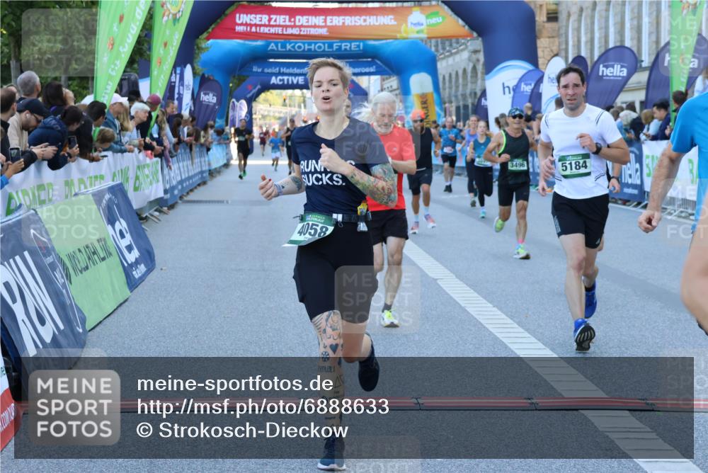 01.09.2024 - BARMER Alsterlauf Strokosch-Dieckow http://msf.ph/oto/6888633 01.09.2024 09:52:16 Ziel 2070, 2082, 2334, 3130, 3253, 3306, 3397, 3496, 3595, 3690, 3691, 4058, 4179, 4649, 4773, 4942, 5184 meine-sportfotos.de