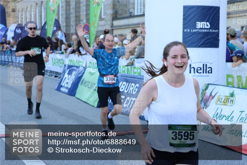 01.09.2024 - BARMER Alsterlauf Strokosch-Dieckow http://msf.ph/oto/6888649 01.09.2024 09:52:26 Ziel 2188, 2429, 3037, 3235, 3306, 3595, 3720, 4179, 4369, 4758, 4773, 4864, 5086 meine-sportfotos.de