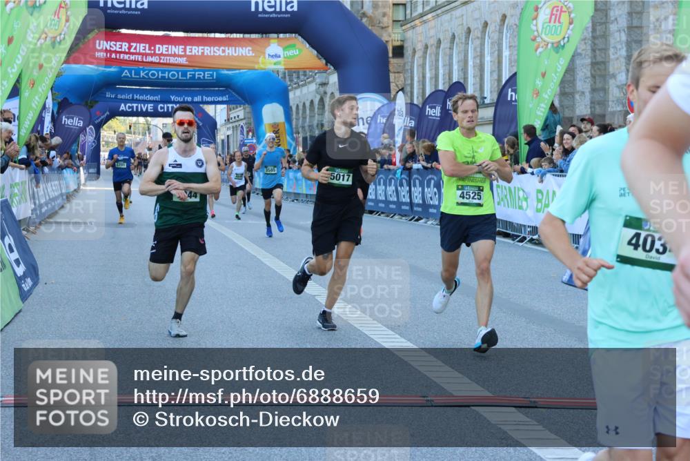 01.09.2024 - BARMER Alsterlauf Strokosch-Dieckow http://msf.ph/oto/6888659 01.09.2024 09:39:04 Ziel 3286, 3585, 3604, 3701, 3793, 4034, 4229, 4420, 4525, 4849, 4955, 5017, 5044, 8329, 8331, 8360, 8380 meine-sportfotos.de