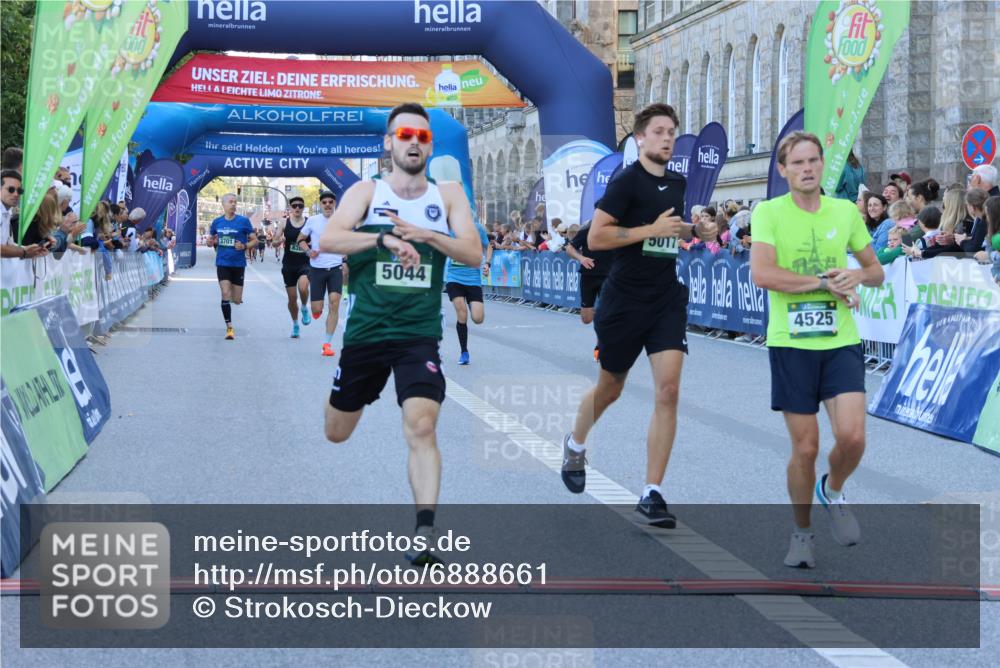 01.09.2024 - BARMER Alsterlauf Strokosch-Dieckow http://msf.ph/oto/6888661 01.09.2024 09:39:04 Ziel 3286, 3585, 3604, 3701, 3793, 4034, 4229, 4420, 4525, 4849, 4955, 5017, 5044, 8329, 8331, 8360, 8380 meine-sportfotos.de