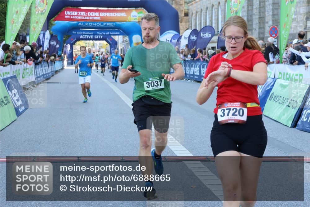 01.09.2024 - BARMER Alsterlauf Strokosch-Dieckow http://msf.ph/oto/6888665 01.09.2024 09:52:31 Ziel 2188, 2429, 3037, 3235, 3720, 4200, 4369, 4864, 4933, 5086, 5236, 8095, 8098, 8269 meine-sportfotos.de