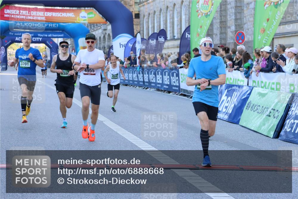 01.09.2024 - BARMER Alsterlauf Strokosch-Dieckow http://msf.ph/oto/6888668 01.09.2024 09:39:07 Ziel 3286, 3585, 3604, 3701, 4420, 4525, 4849, 4955, 5017, 5044, 8329, 8331, 8360, 8380 meine-sportfotos.de