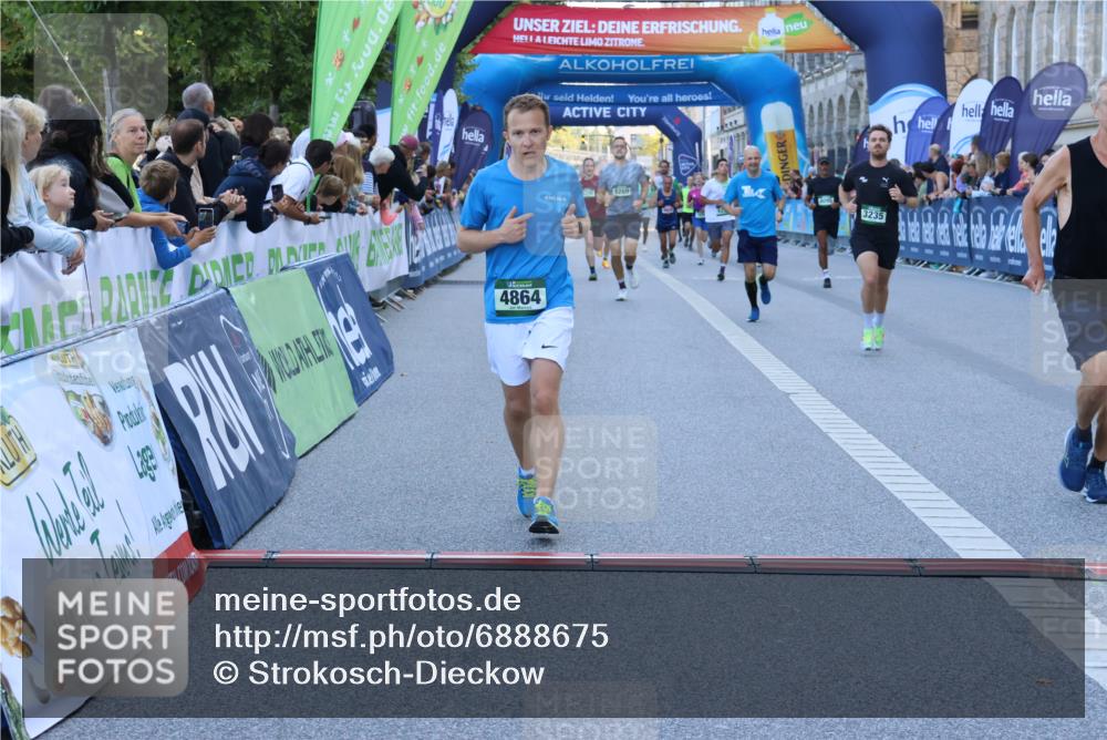 01.09.2024 - BARMER Alsterlauf Strokosch-Dieckow http://msf.ph/oto/6888675 01.09.2024 09:52:34 Ziel 2188, 2453, 3235, 3716, 3858, 4077, 4200, 4658, 4864, 4933, 5236, 8095, 8098, 8269 meine-sportfotos.de