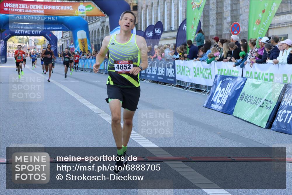 01.09.2024 - BARMER Alsterlauf Strokosch-Dieckow http://msf.ph/oto/6888705 01.09.2024 09:39:24 Ziel 2522, 3488, 3921, 3973, 4580, 4652, 5045, 8196 meine-sportfotos.de