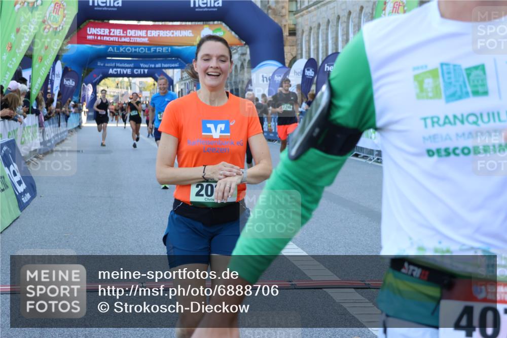 01.09.2024 - BARMER Alsterlauf Strokosch-Dieckow http://msf.ph/oto/6888706 01.09.2024 09:52:47 Ziel 2036, 2291, 2295, 2353, 2712, 2862, 2931, 3377, 3526, 3716, 4077, 4203, 4330, 5074, 5240, 8021 meine-sportfotos.de