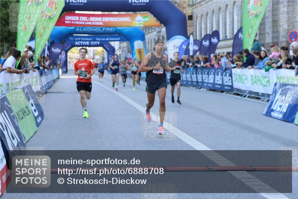 01.09.2024 - BARMER Alsterlauf Strokosch-Dieckow http://msf.ph/oto/6888708 01.09.2024 09:39:28 Ziel 2262, 3827, 3921, 3973, 4283, 4388, 4574, 4580, 5045, 8196 meine-sportfotos.de