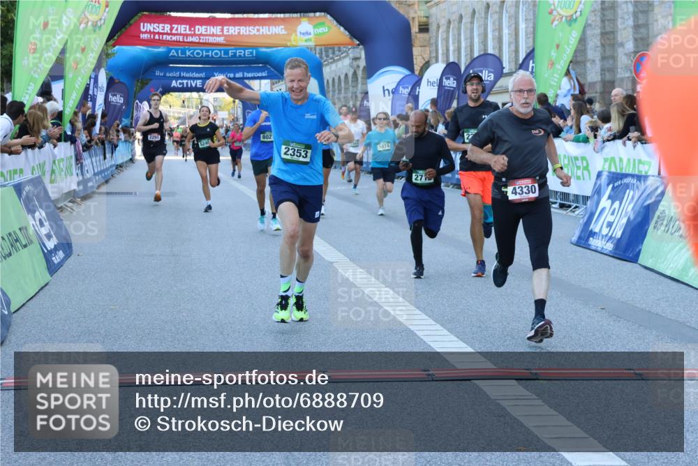 01.09.2024 - BARMER Alsterlauf Strokosch-Dieckow http://msf.ph/oto/6888709 01.09.2024 09:52:49 Ziel 2291, 2295, 2310, 2353, 2712, 2862, 2931, 3325, 3377, 3526, 4203, 4330, 5074, 5240, 8021, 8161 meine-sportfotos.de