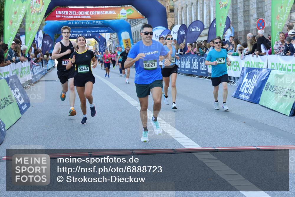 01.09.2024 - BARMER Alsterlauf Strokosch-Dieckow http://msf.ph/oto/6888723 01.09.2024 09:52:52 Ziel 2291, 2295, 2310, 2353, 2712, 2862, 2931, 3325, 3526, 4330, 5074, 5240, 8021, 8161 meine-sportfotos.de