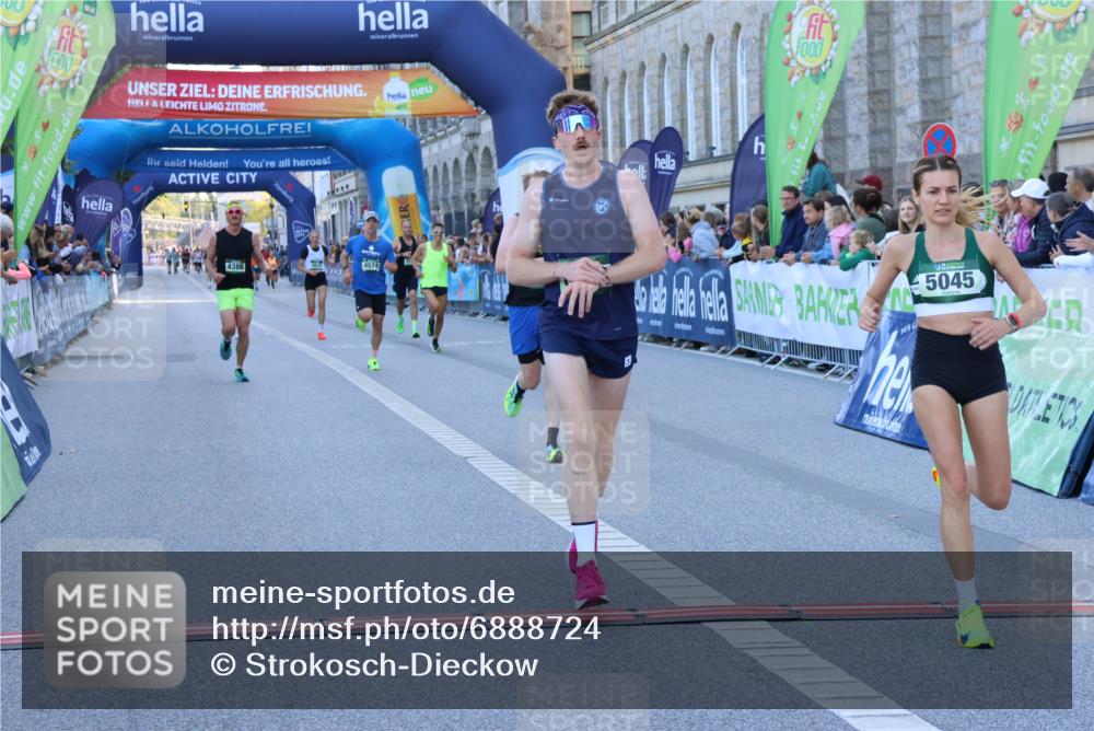 01.09.2024 - BARMER Alsterlauf Strokosch-Dieckow http://msf.ph/oto/6888724 01.09.2024 09:39:34 Ziel 1101, 2151, 2262, 3827, 4283, 4388, 4574, 4837, 5045, 8196, 8385 meine-sportfotos.de