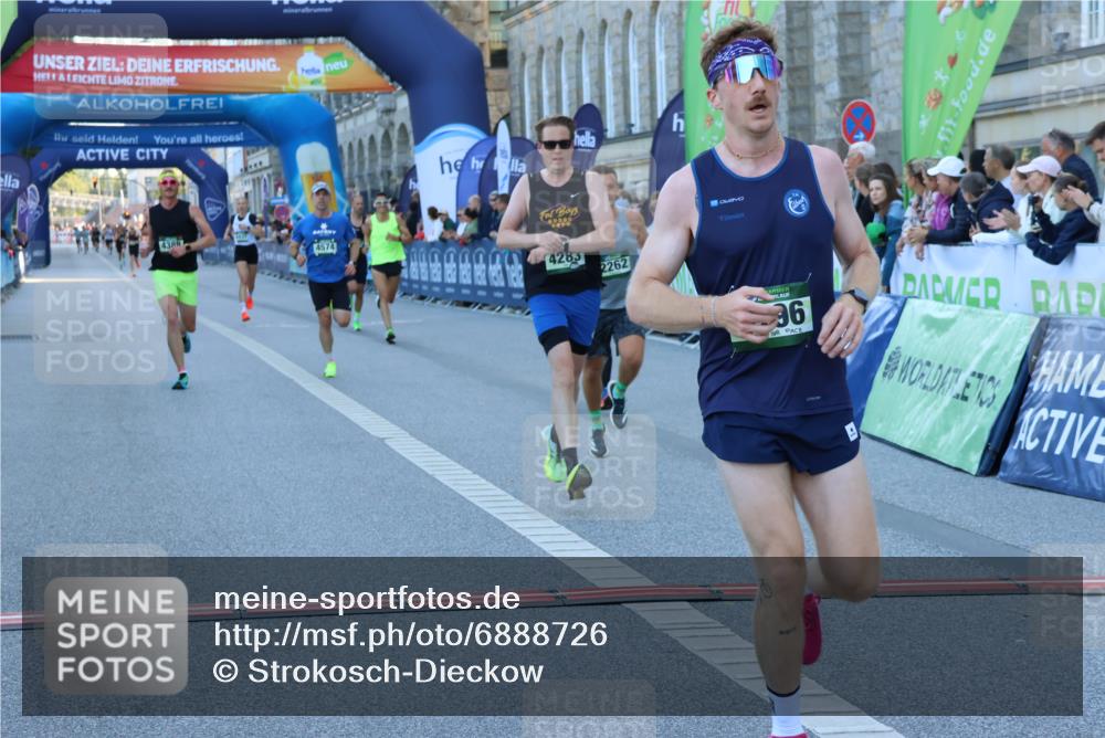 01.09.2024 - BARMER Alsterlauf Strokosch-Dieckow http://msf.ph/oto/6888726 01.09.2024 09:39:35 Ziel 1101, 2151, 2262, 3827, 4283, 4388, 4574, 4837, 5045, 8196, 8385 meine-sportfotos.de