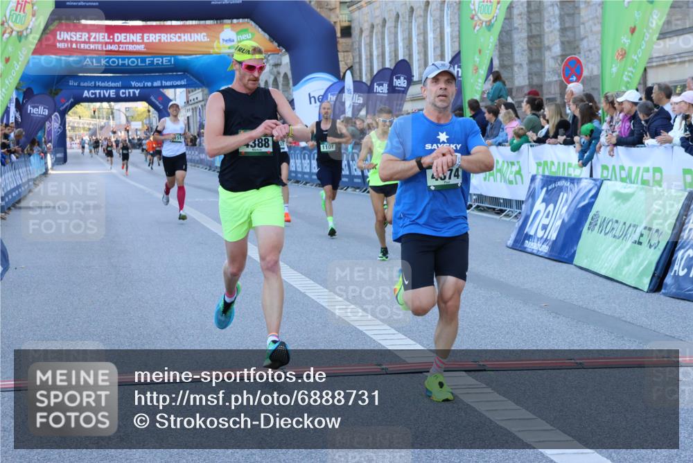01.09.2024 - BARMER Alsterlauf Strokosch-Dieckow http://msf.ph/oto/6888731 01.09.2024 09:39:38 Ziel 1101, 2151, 2262, 3827, 4283, 4388, 4574, 4837, 8385 meine-sportfotos.de