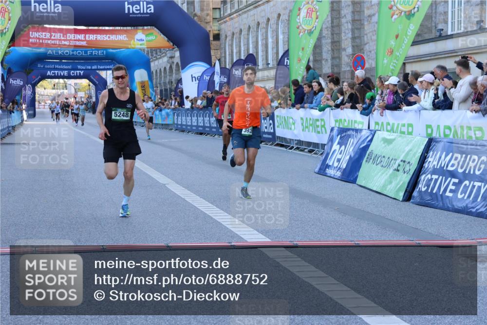 01.09.2024 - BARMER Alsterlauf Strokosch-Dieckow http://msf.ph/oto/6888752 01.09.2024 09:39:55 Ziel 3935, 4494, 5248, 5249, 8079, 8182 meine-sportfotos.de