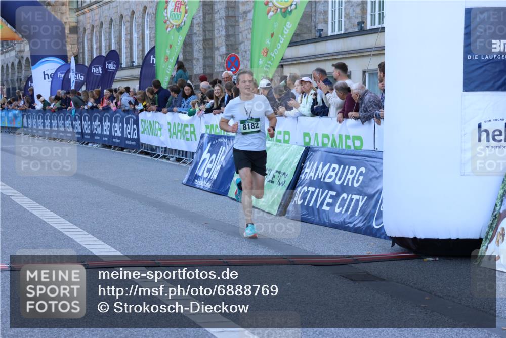 01.09.2024 - BARMER Alsterlauf Strokosch-Dieckow http://msf.ph/oto/6888769 01.09.2024 09:40:00 Ziel 3101, 3126, 8079, 8182 meine-sportfotos.de