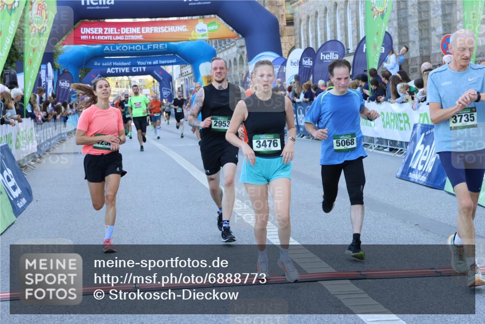 01.09.2024 - BARMER Alsterlauf Strokosch-Dieckow http://msf.ph/oto/6888773 01.09.2024 09:53:10 Ziel 2200, 2436, 2437, 2953, 2968, 3355, 3476, 3570, 3735, 4258, 4512, 4562, 4629, 4637, 5051, 5068, 8258, 8268, 8279 meine-sportfotos.de