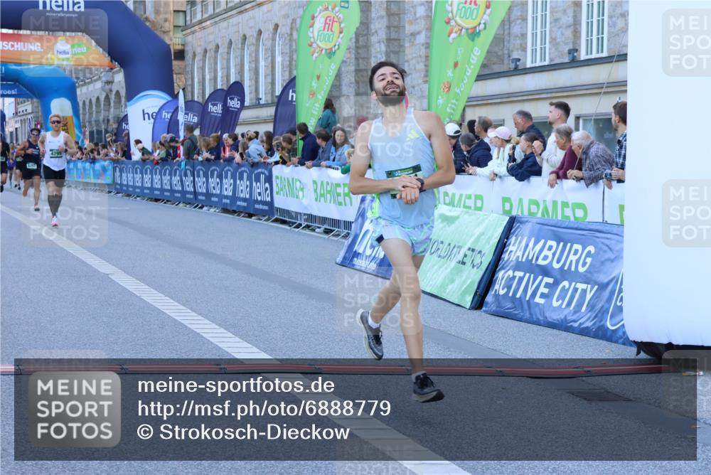 01.09.2024 - BARMER Alsterlauf Strokosch-Dieckow http://msf.ph/oto/6888779 01.09.2024 09:40:07 Ziel 2283, 3101, 3126, 3469, 4270, 4795, 5255, 8257, 8368 meine-sportfotos.de