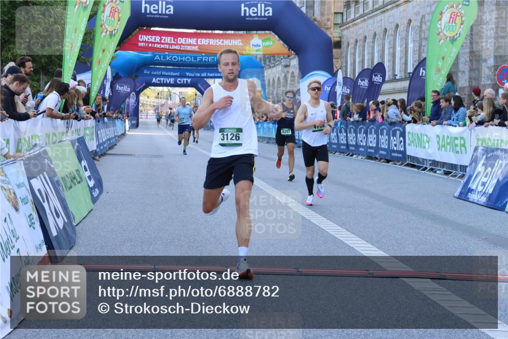 01.09.2024 - BARMER Alsterlauf Strokosch-Dieckow http://msf.ph/oto/6888782 01.09.2024 09:40:09 Ziel 2283, 2462, 3101, 3126, 3469, 4156, 4270, 4659, 4795, 5255, 8257, 8368 meine-sportfotos.de